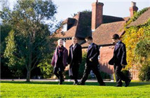 英國留學最容易就業的10大專業