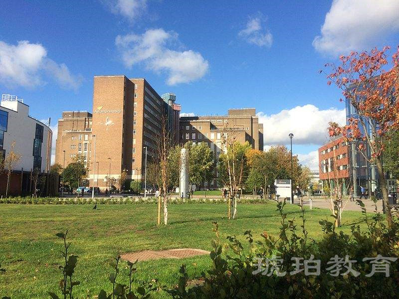 倫敦大學(xué)學(xué)院